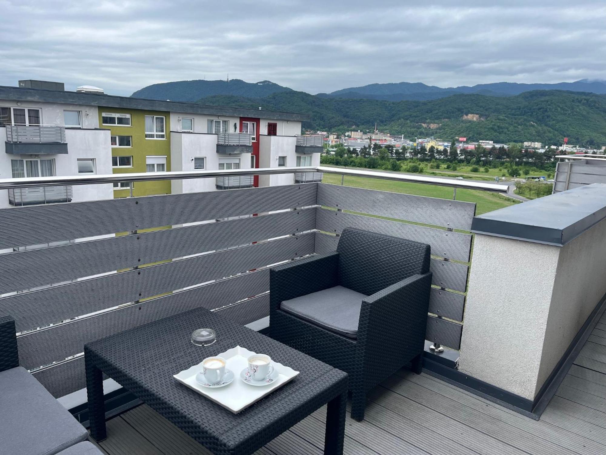 Penthouse Buenavista Apartment Brasov Exterior photo